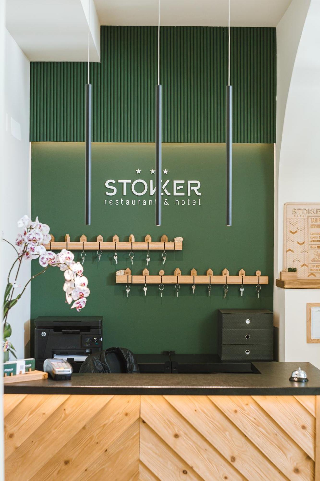 Stokker Hotel Орадя Екстер'єр фото